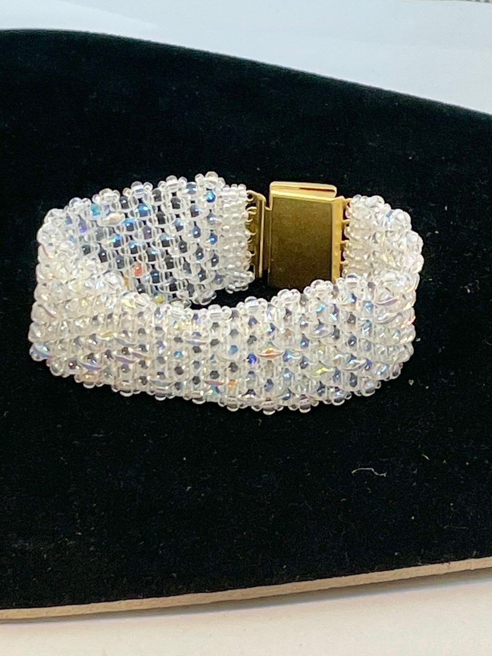 Vintage Clear Crystal Glass Seed Bead Flexible Mesh Bracelet with Box Clasp 7”